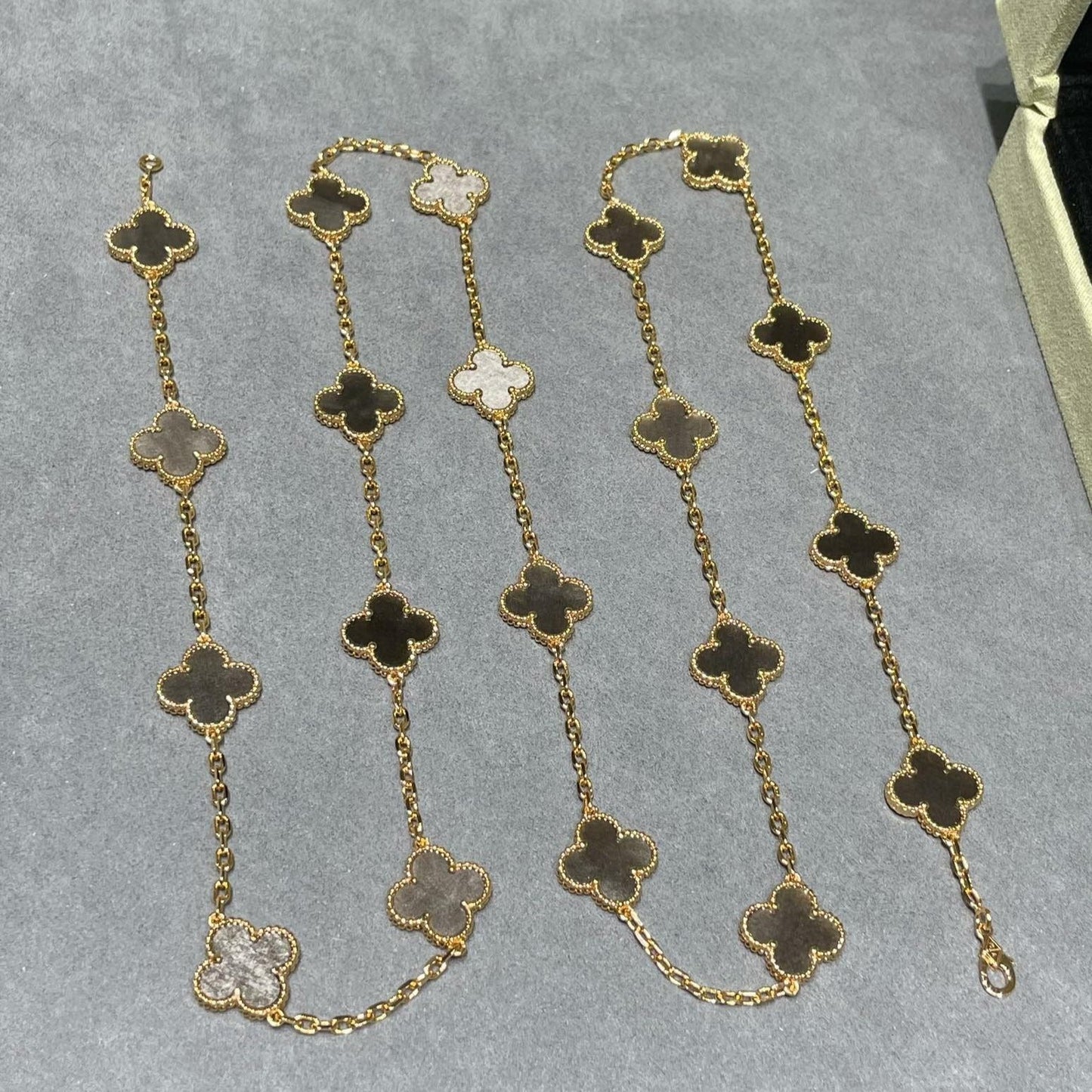 Clover™ | Grey MOP Pink Gold Ketting (20 Motieven).