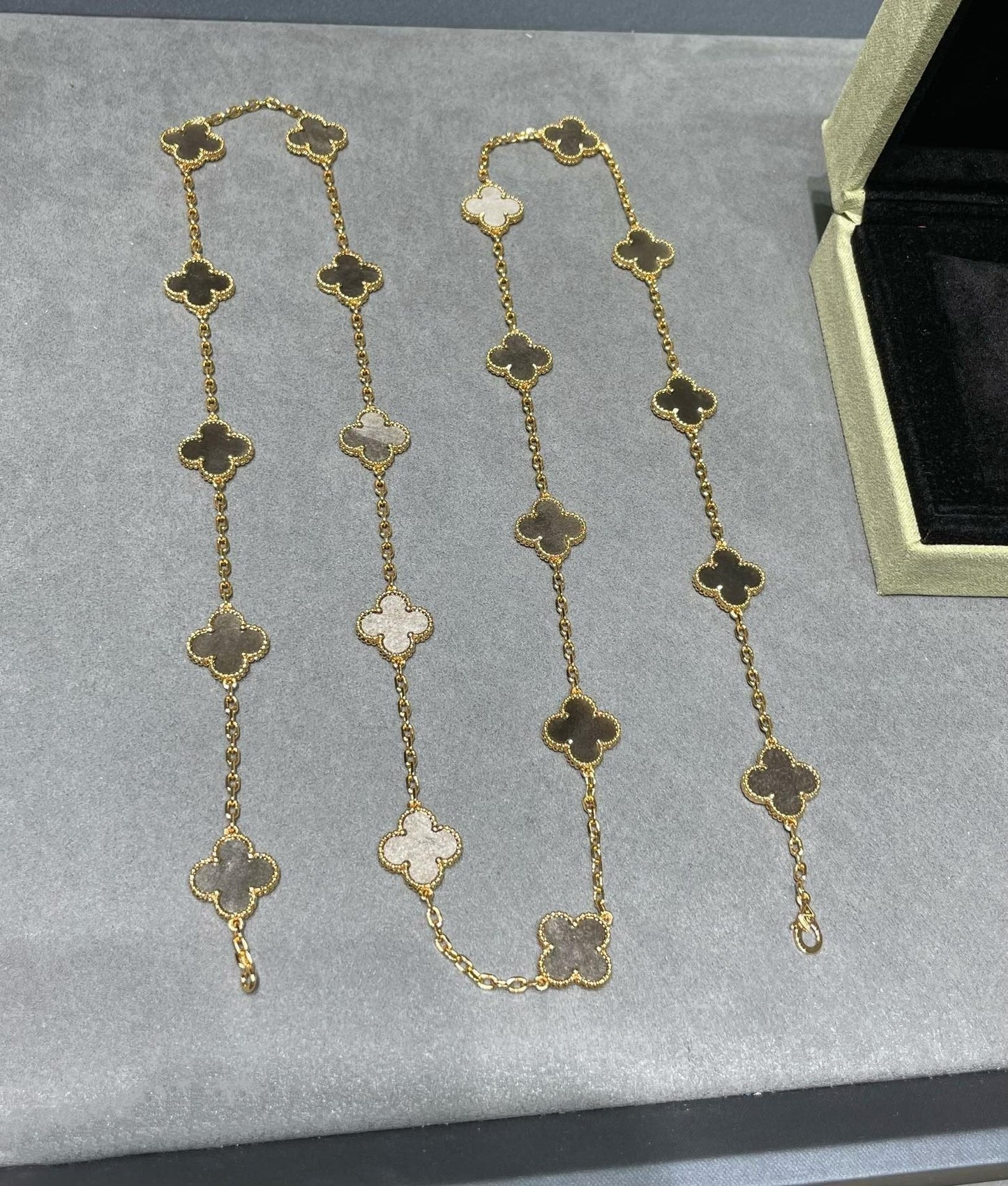 Clover™ | Grey MOP Pink Gold Ketting (20 Motieven).