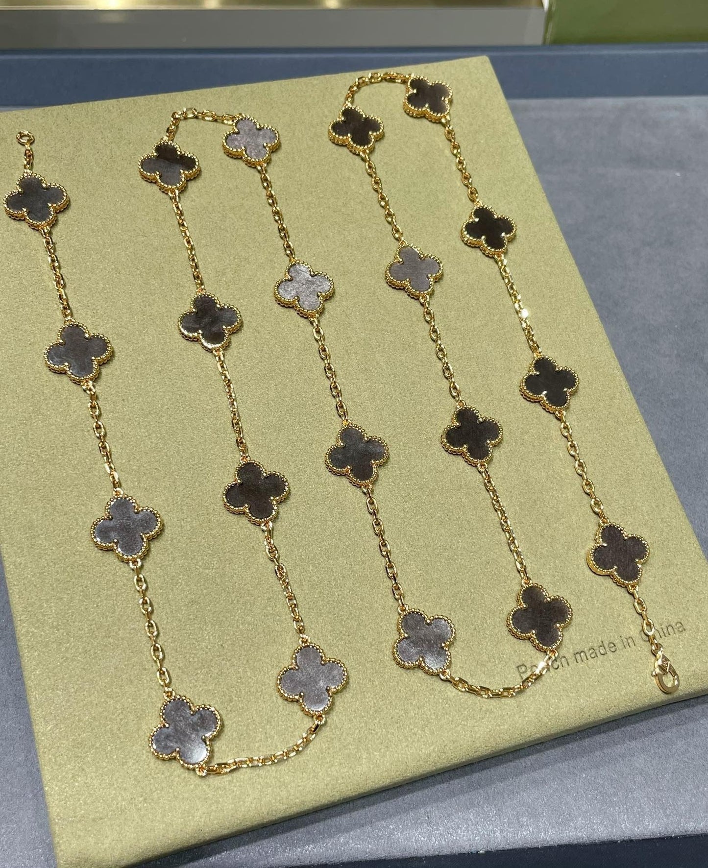 Clover™ | Grey MOP Pink Gold Ketting (20 Motieven).