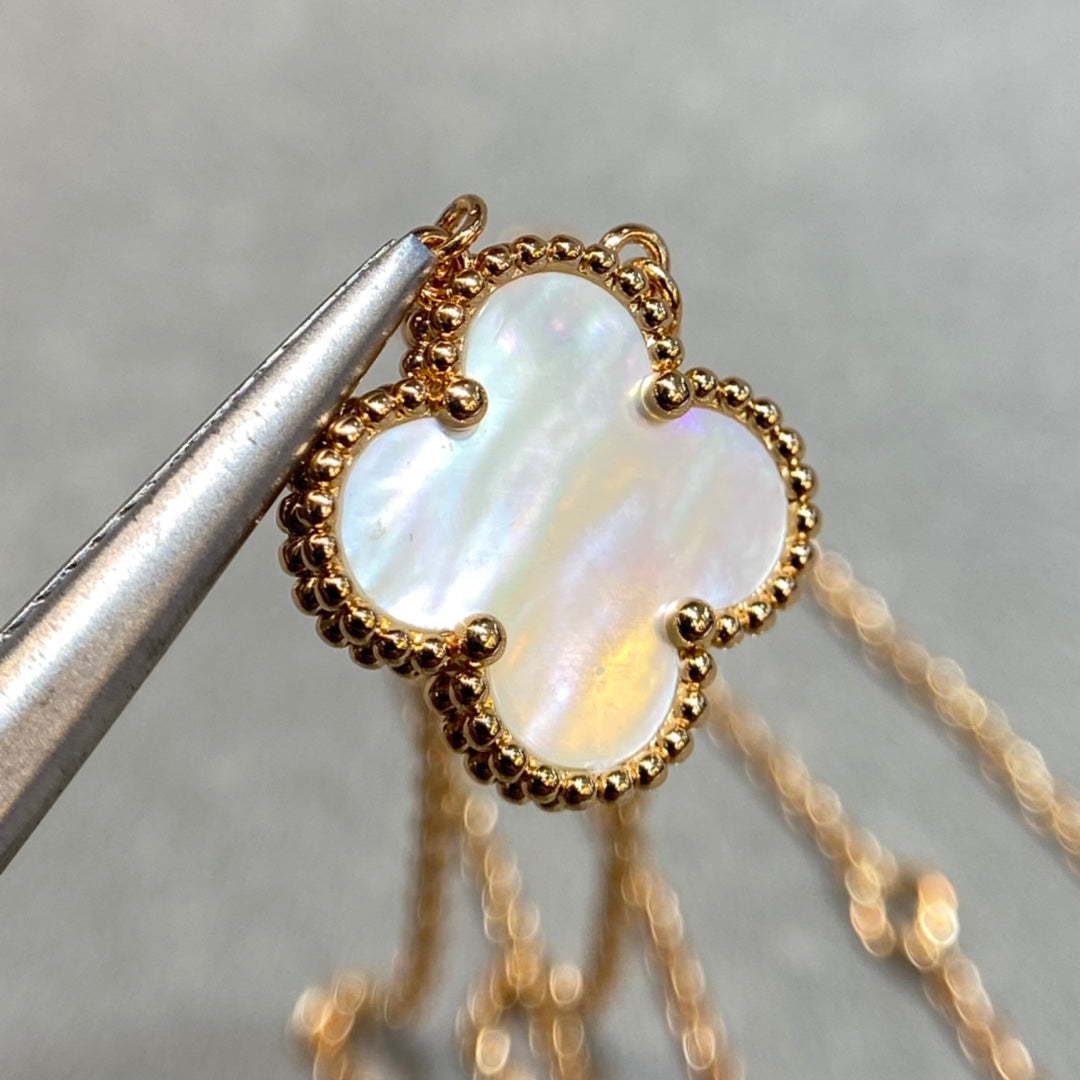 Sophia™ | Verfijnde Ketting met Parelmoer Glans