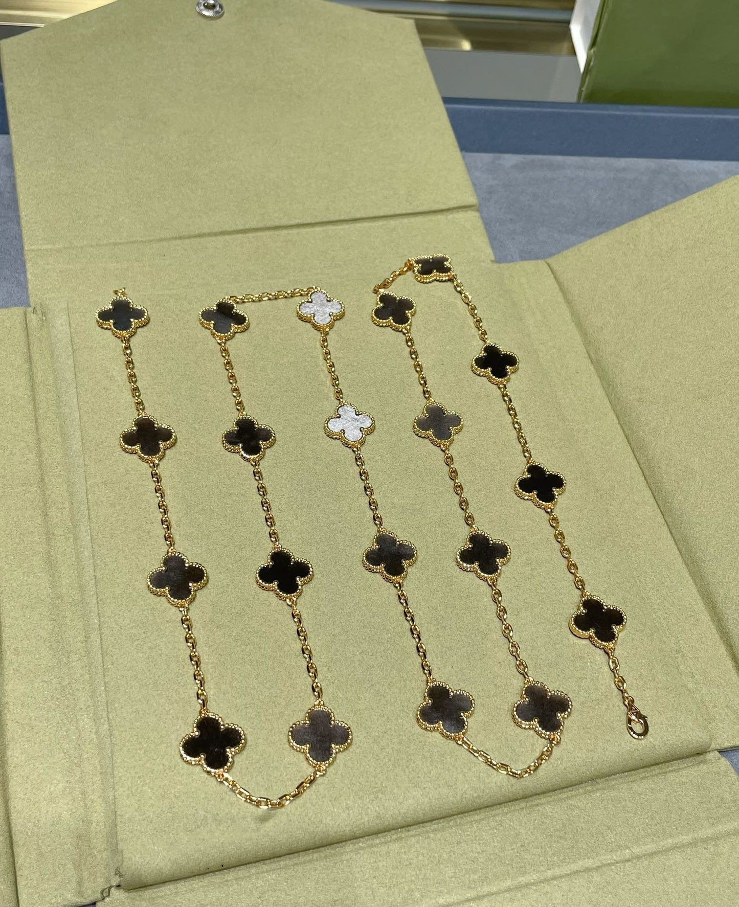 Clover™ | Grey MOP Pink Gold Ketting (20 Motieven).