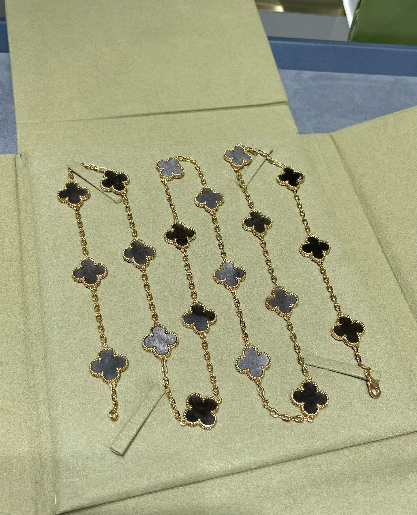 Clover™ | Grey MOP Pink Gold Ketting (20 Motieven).