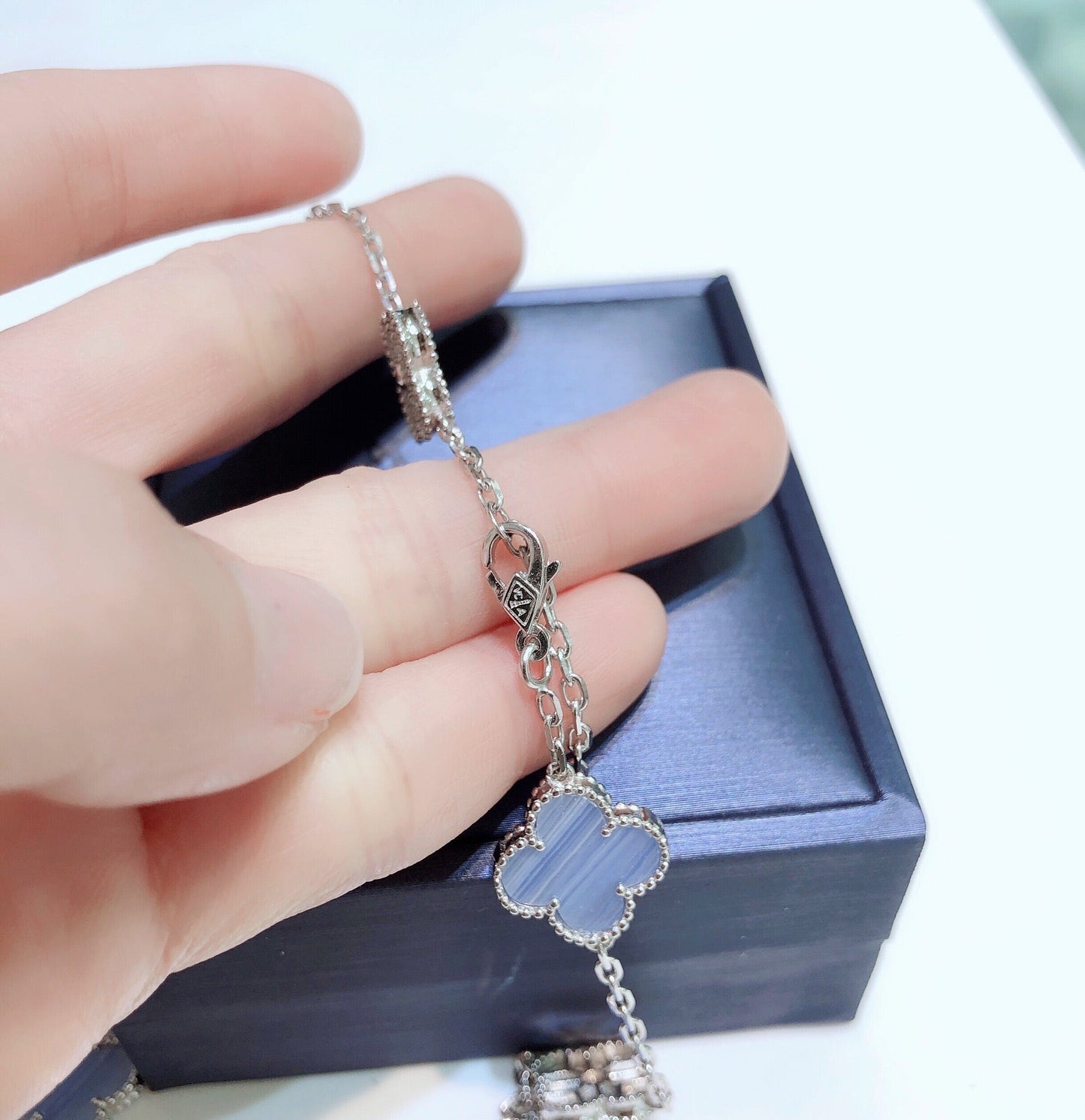 Clover™ | Chalcedoon & Diamanten Ketting (10 Motieven)